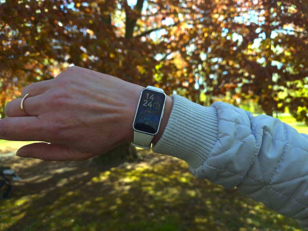 Huawei Band 10 apskats