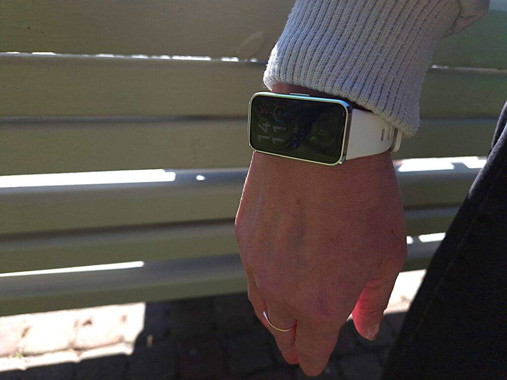 Huawei Band 10 apskats