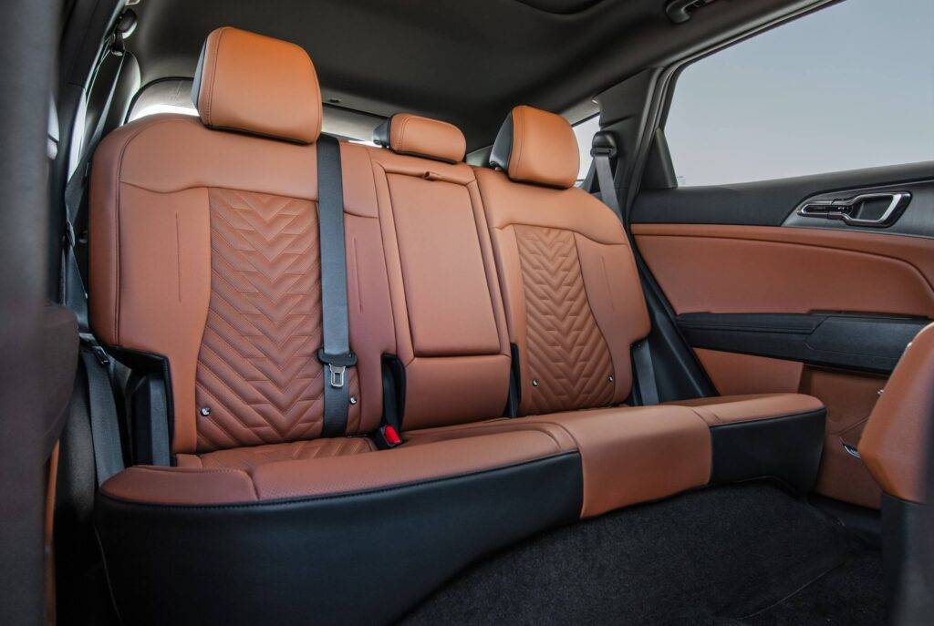 Litri un milimetri – cik izšķiroši tie ir ģimenes automašīnā? 4 Litri un milimetri – cik izšķiroši tie ir ģimenes automašīnā