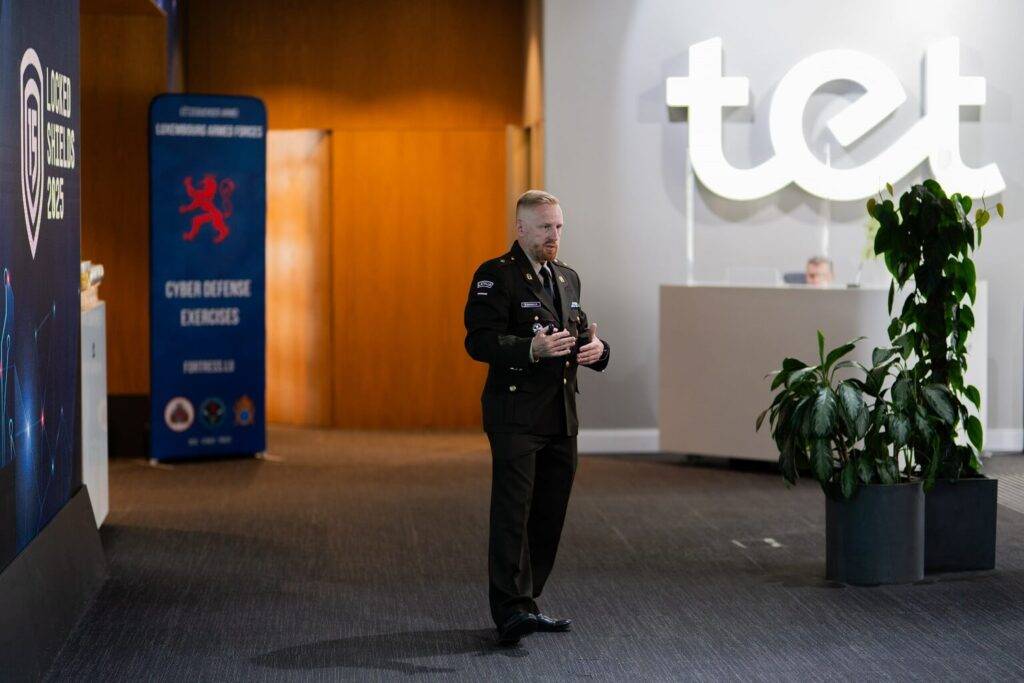 Latvijas komanda jau trešo gadu pēc kārtas ierindojas pasaules labāko pieciniekā "Locked Shields" mācībās 11 Latvijas komanda jau trešo gadu pēc kārtas ierindojas pasaules labāko pieciniekā "Locked Shields" mācībās