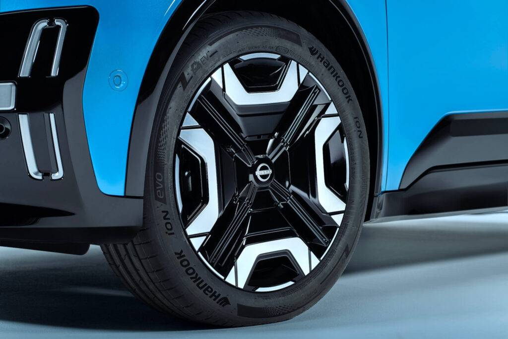 Stils satiek ilgtspēju: iepazīstinām ar drosmīgo un elektrisko Nissan Micra 15 Stils satiek ilgtspēju: iepazīstinām ar drosmīgo un elektrisko Nissan Micra