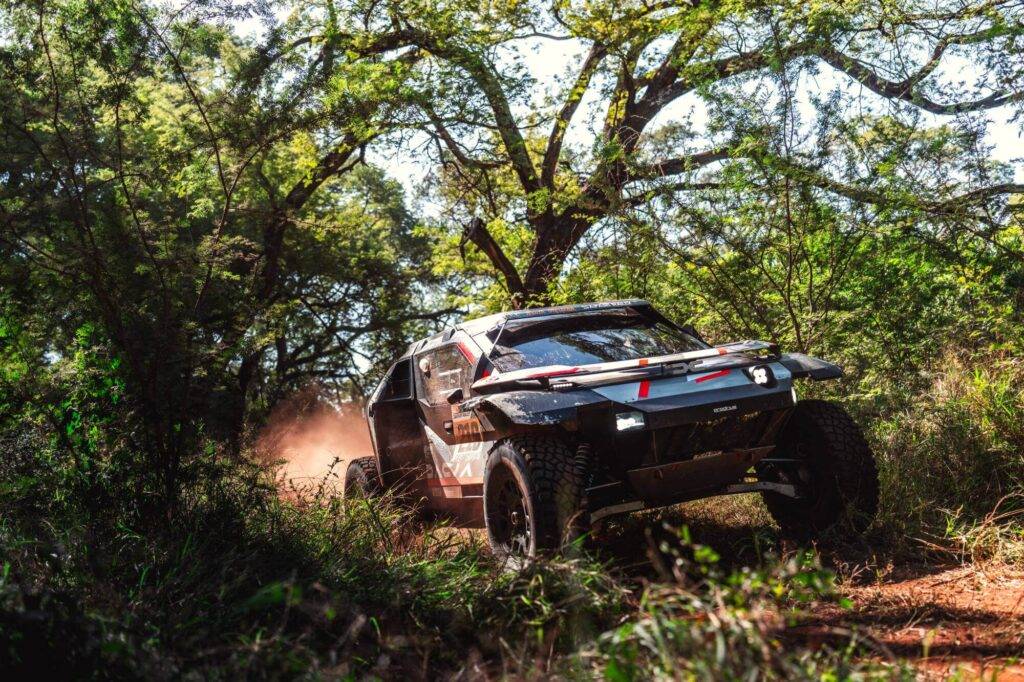 Dacia Sandriders uz pasaules rallijreida podesta Dienvidāfrikā 15 Dacia Sandriders uz pasaules rallijreida podesta Dienvidāfrikā