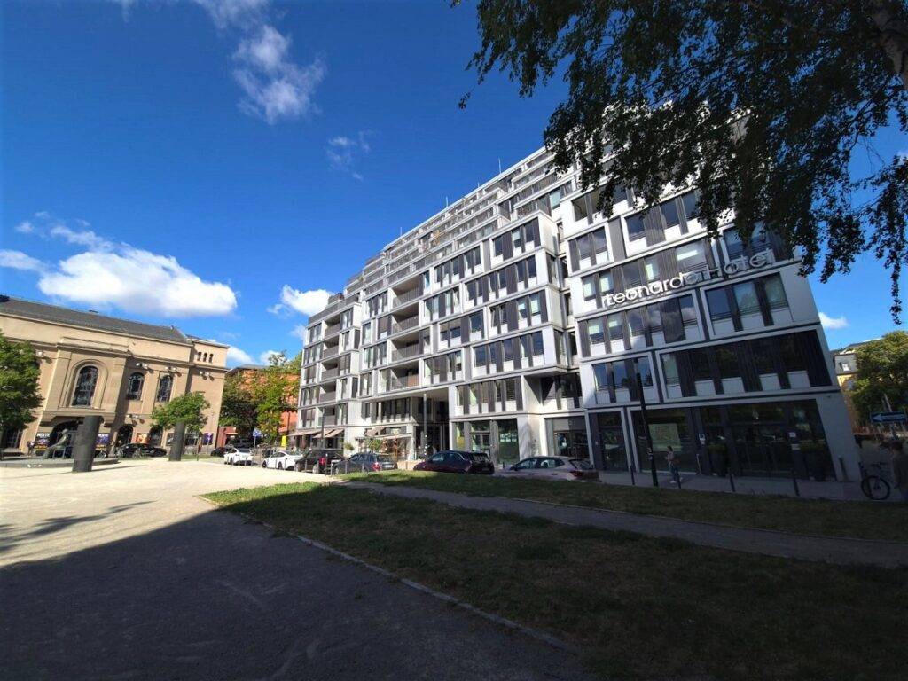 “Berlīne, kafija un tehnoloģiju mirdzums” jeb kā mēs nokļuvām līdz Huawei launch ar garšu un stilu 14 Viesnīca Leonardo