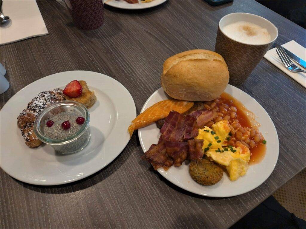 “Berlīne, kafija un tehnoloģiju mirdzums” jeb kā mēs nokļuvām līdz Huawei launch ar garšu un stilu 15 Viesnīcas brokastis