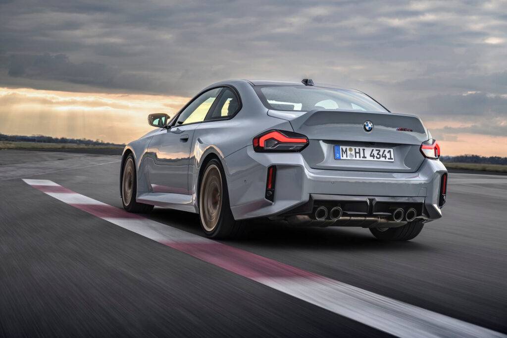 Jaunais BMW M2 CS – etalons kompakto sporta auto elitē 9 Jaunais BMW M2 CS