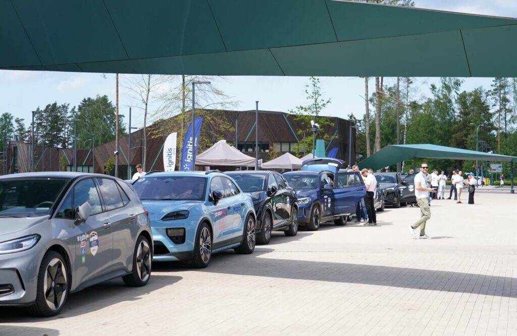 Noslēgušās vienpadsmitās “Ignitis ON” elektroauto sacensības: uzvaru svin arī ekipāža no Latvijas 14 Noslēgušās vienpadsmitās “Ignitis ON” elektroauto sacensības: uzvaru svin arī ekipāža no Latvijas