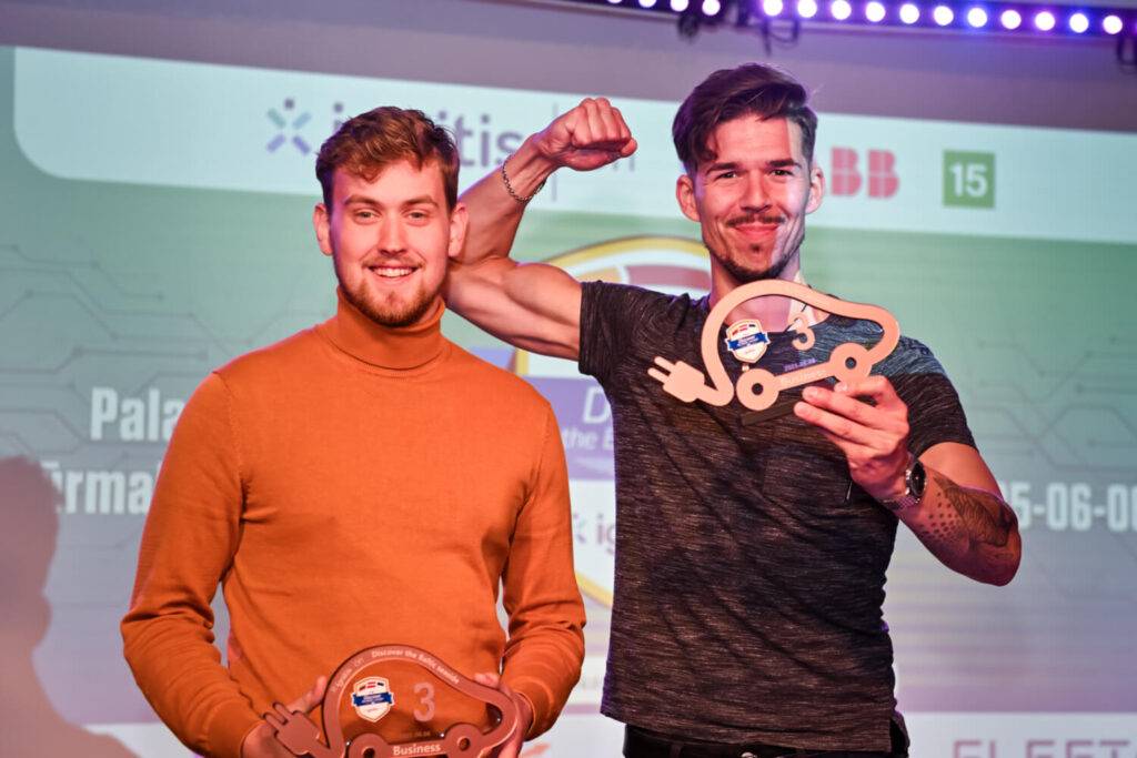 Noslēgušās vienpadsmitās “Ignitis ON” elektroauto sacensības: uzvaru svin arī ekipāža no Latvijas 15 Noslēgušās vienpadsmitās “Ignitis ON” elektroauto sacensības: uzvaru svin arī ekipāža no Latvijas