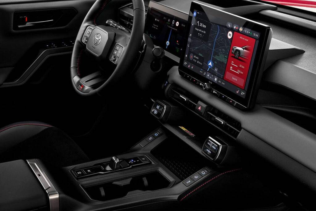 Toyota iepazīstina ar jaunās paaudzes RAV4 13 Toyota iepazīstina ar jaunās paaudzes RAV4