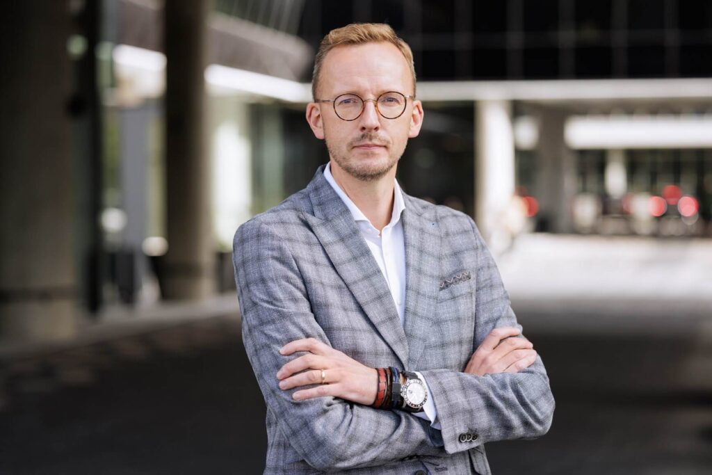 Plug-in hibrīdi – atkāpšanās no pārejas uz elektromobilitāti vai būtisks solis uz priekšu? 3 Plug-in hibrīdi – atkāpšanās no pārejas uz elektromobilitāti vai būtisks solis uz priekšu?