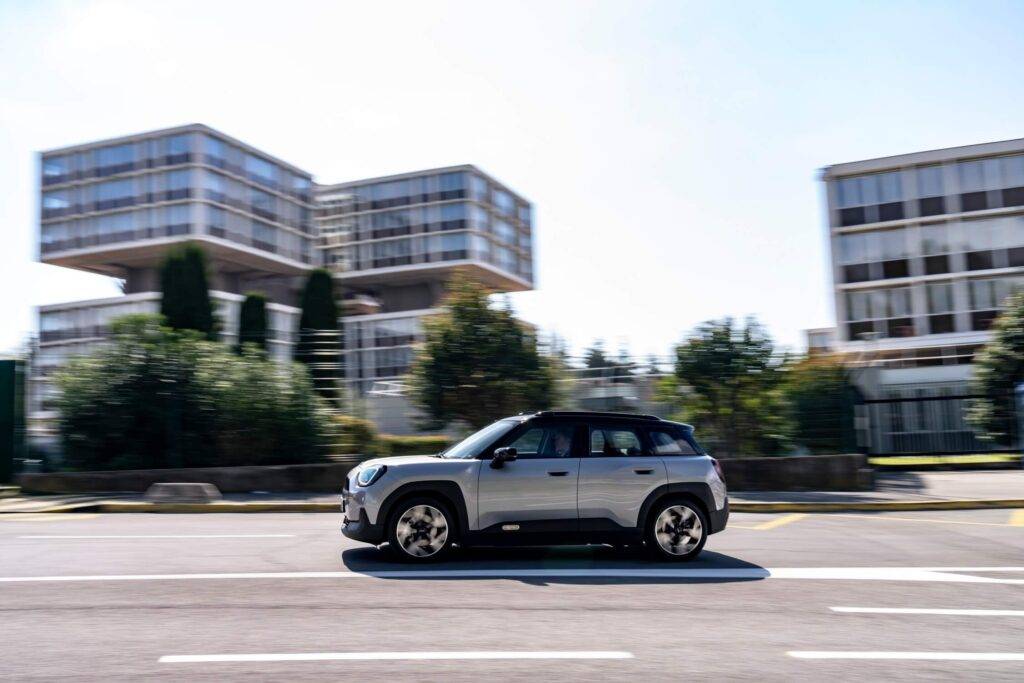 Pilnībā elektriskais MINI Aceman: pilsētas supervaronis un sabiedrotais ceļojumos 13 Pilnībā elektriskais MINI Aceman