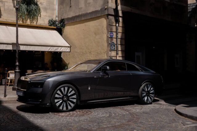 P90606994_highRes_street-style-rolls-r (1) P90606994 highRes street style rolls r 1 1 1024x682