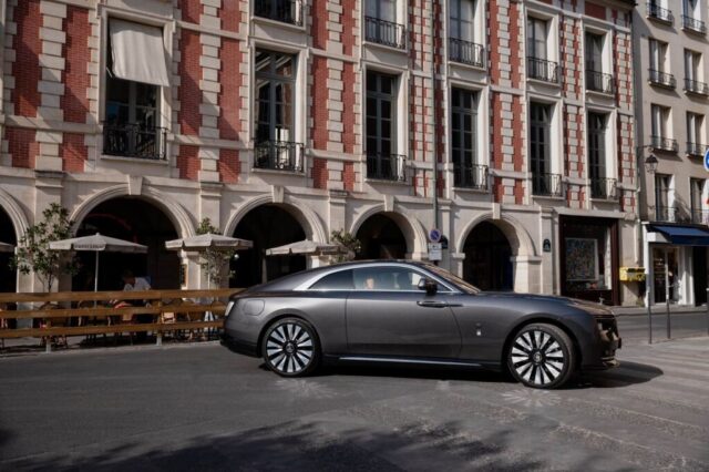 P90606995_highRes_street-style-rolls-r (1) P90606995 highRes street style rolls r 1 1 1024x682