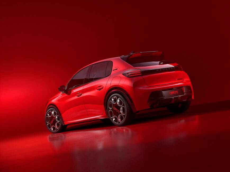 Peugeot E-208 GTi: Elektriska leģendas atgriešanās ar 280 ZS 10 Peugeot E-208 GTi: Elektriska leģendas atgriešanās ar 280 ZS