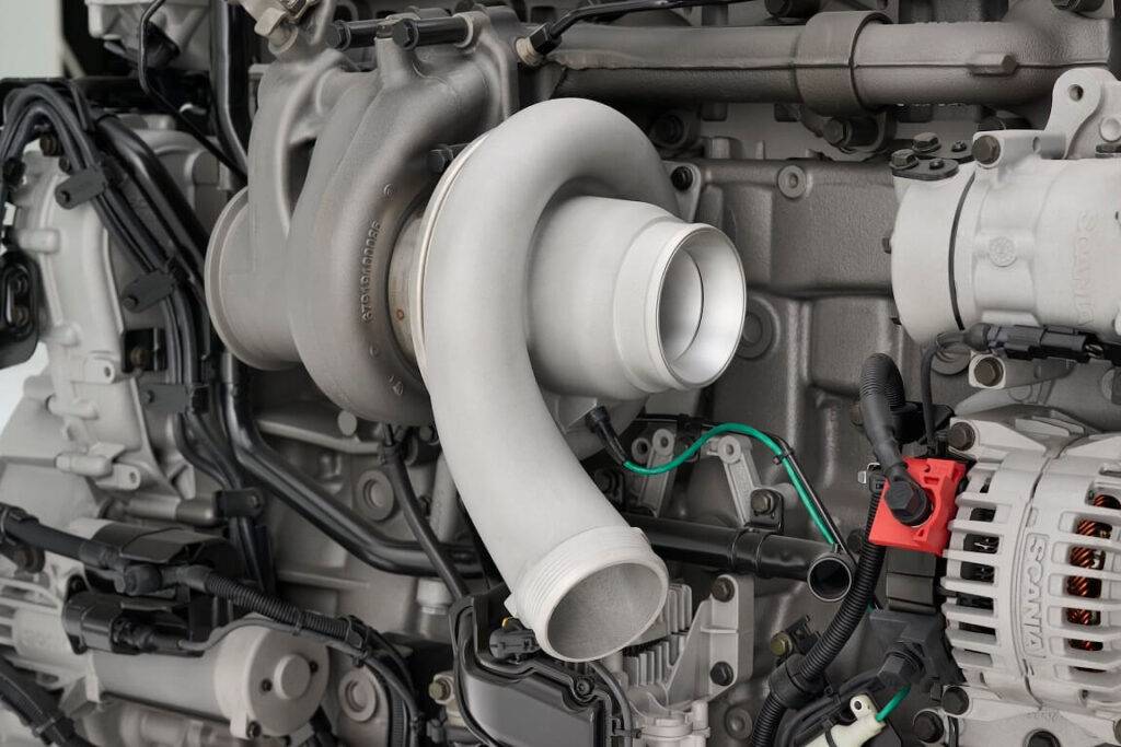 Scania prezentē jauno Super 11 dzinēju – vieglāku, efektīvāku risinājumu augstas veiktspējas pārvadājumiem 15 Scania prezentē jauno Super 11 dzinēju