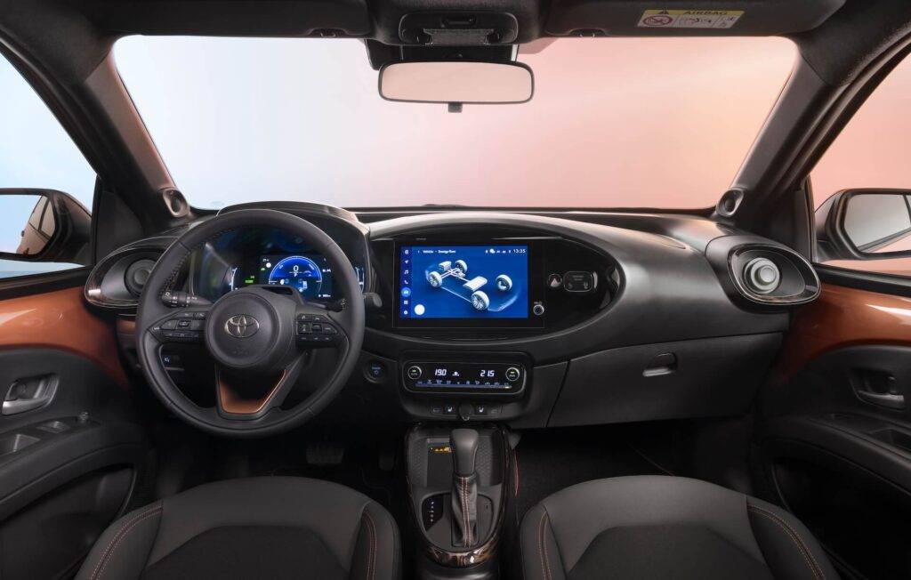 Toyota Latvijas tirgū laiž jauno Aygo X Hybrid 14 Toyota Latvijas tirgū laiž jauno Aygo X Hybrid