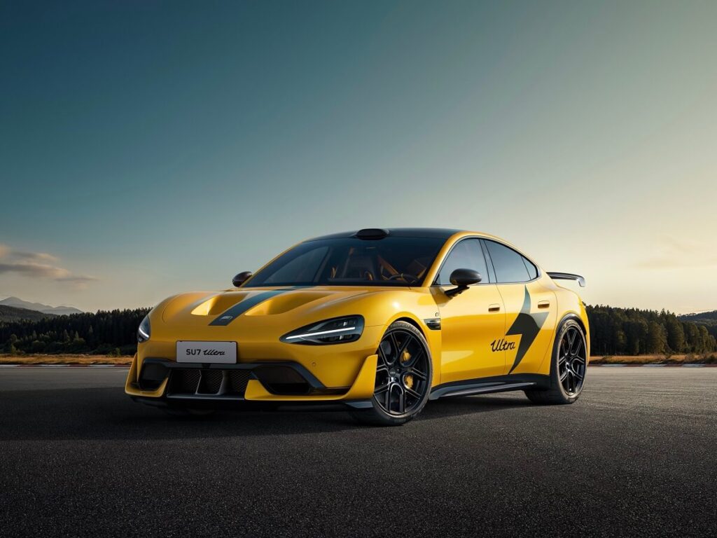 “Xiaomi” elektromobiļi prezentē trases iekarošanai paredzēto “Track Package” un ekskluzīvo “Nürburgring Limited Edition” versiju 