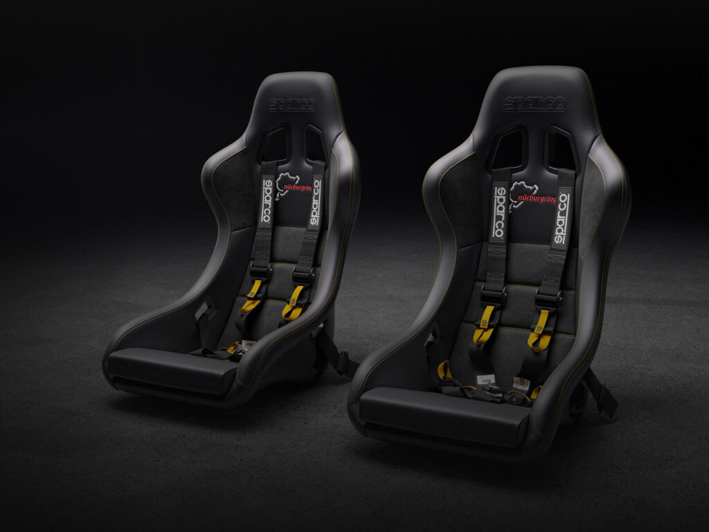 “Xiaomi” elektromobiļi prezentē trases iekarošanai paredzēto “Track Package” un ekskluzīvo “Nürburgring Limited Edition” versiju 