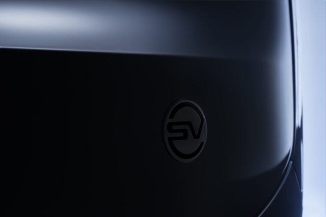 Range Rover Sport SV Black Edition 3 (1) Viss melnā – jaunais RangeRover Sport SV Black Edition