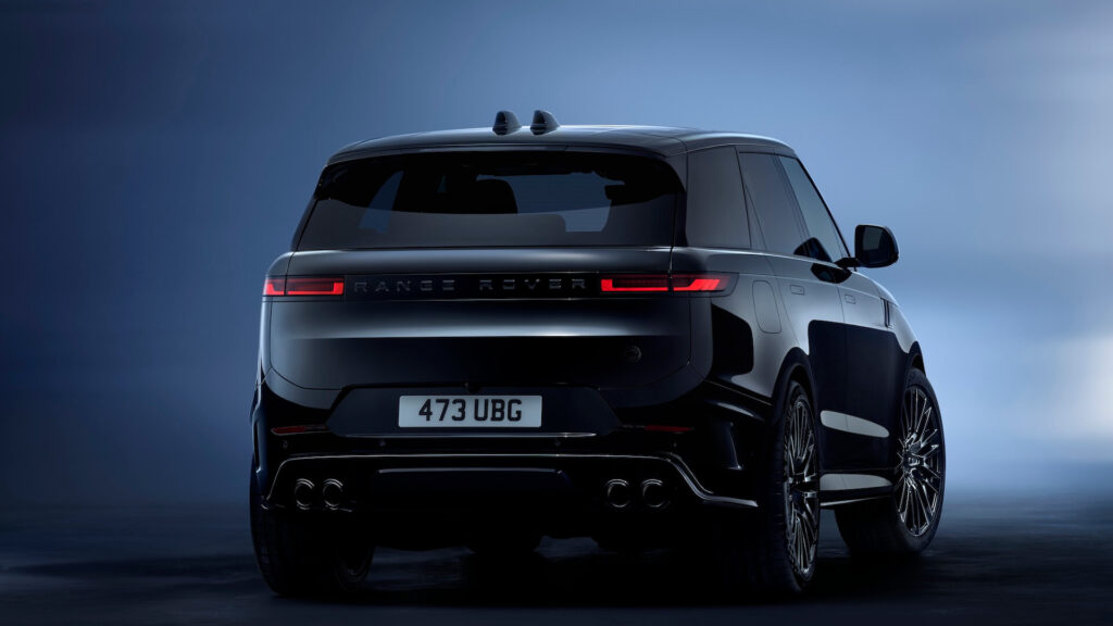 Viss melnā – jaunais Range Rover Sport SV Black Edition 10 Viss melnā – jaunais RangeRover Sport SV Black Edition