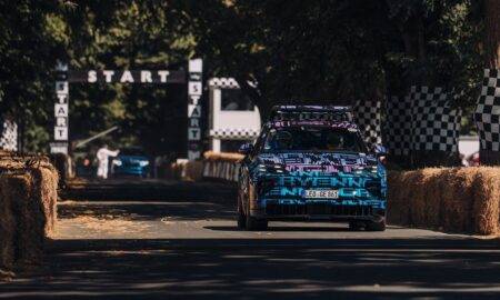 No elektriskā rekordista līdz bezceļu karalim: "Porsche Cayenne" pārsteidz Gudvudā