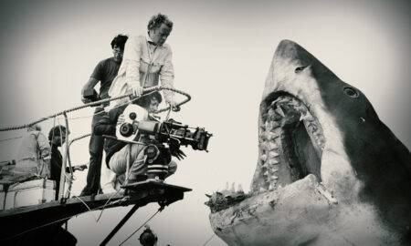 Bailes tuvplānā: “Žokļu efekts”, kas mainīja kino un haizivju likteni