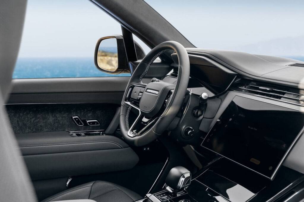 Range Rover Sport SV Bespoke: personalizācijas augstākā klase 