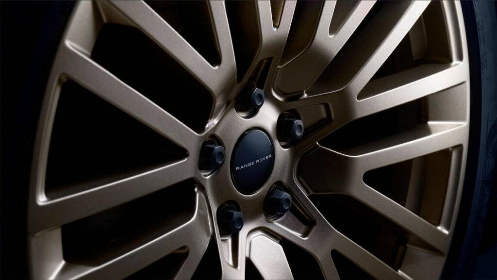 Range Rover Sport SV Bespoke: personalizācijas augstākā klase 