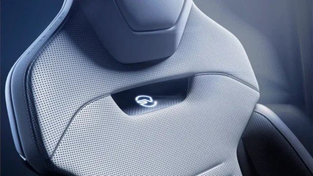 Range Rover Sport SV Carbon 18 Greznības un veiktspējas kulminācija: jaunais Range Rover Sport SV Carbon