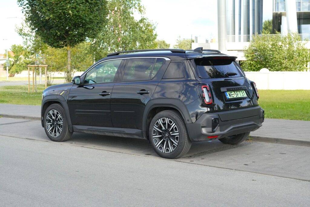 Renault 4 E-Tech electric