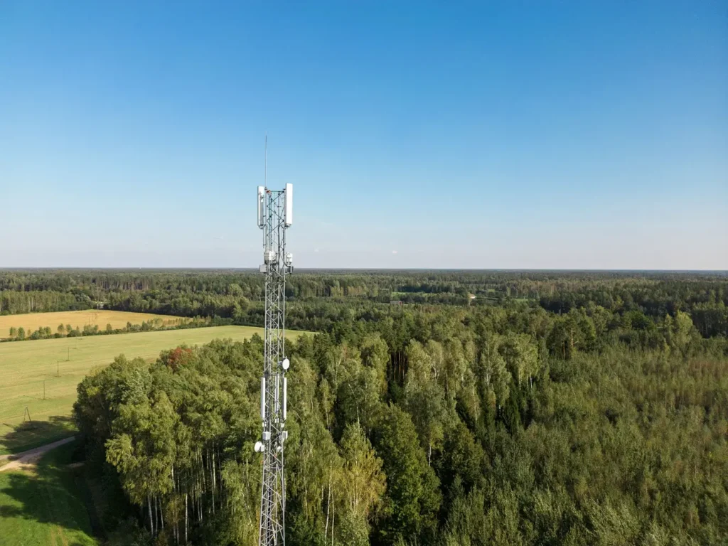 Rīgā “Tele2” modernizējis deviņpadsmit 4G bāzes stacijas, uzstādot tajās arī 5G tehnoloģiju 5 “Tele2” un “Global Communications Infrastructure” kā partneri veidos pirmo Baltijas mēroga torņu kompāniju