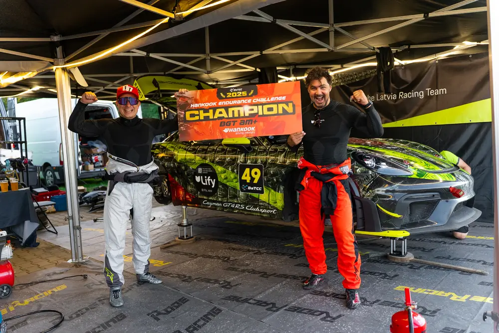 “Porsche Latvia Racing Team” komanda noslēdz Baltijas autošosejas čempionātu ar uzvaru BGT AM+ klasē 13 “Porsche Latvia Racing Team” komanda noslēdz Baltijas autošosejas čempionātu ar uzvaru BGT AM+ klasē