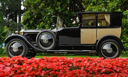 Rolls-Royce atzīmē Phantom 100 gadu jubileju