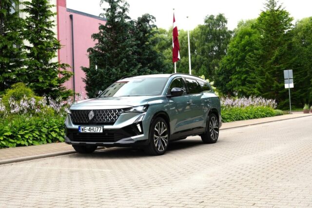 Renault Espace apskats 82 1024x683