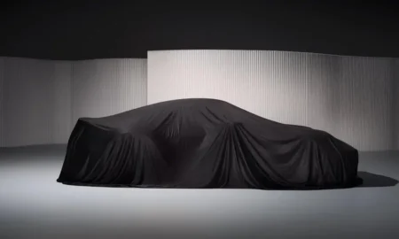 Patriks Dempsijs digitālajā pasaules pirmizrādē prezentēs jaunu “Porsche 911” sērijas modeli