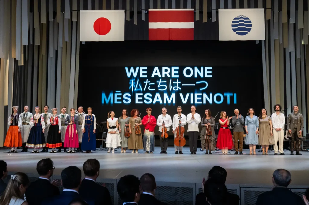 Ar rekordlielu apmeklētāju skaitu un starptautiskām balvām noslēdzas Latvijas dalība EXPO 2025  