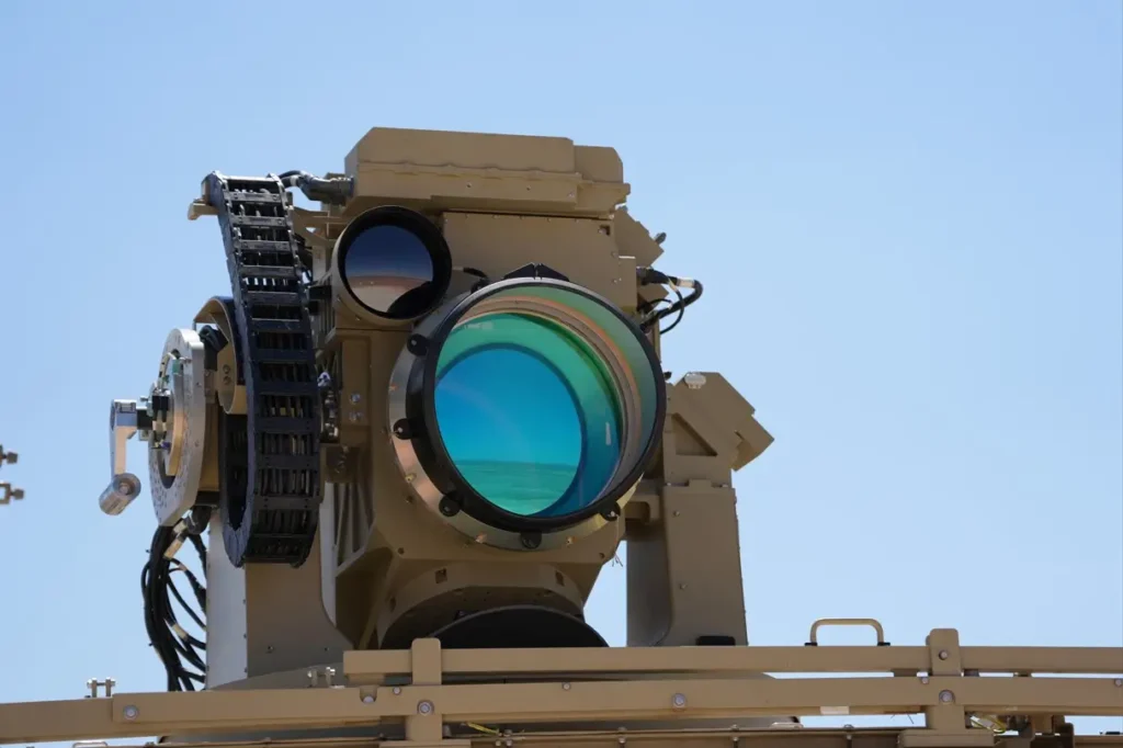 Veiksmīgi noslēdzas RAFAEL jaunās lāzera pretgaisa aizsardzības sistēmas IRON BEAM 450 izmēģinājumi un Izraēlas Aizsardzības spēki uzsāk tās izmantošanu 