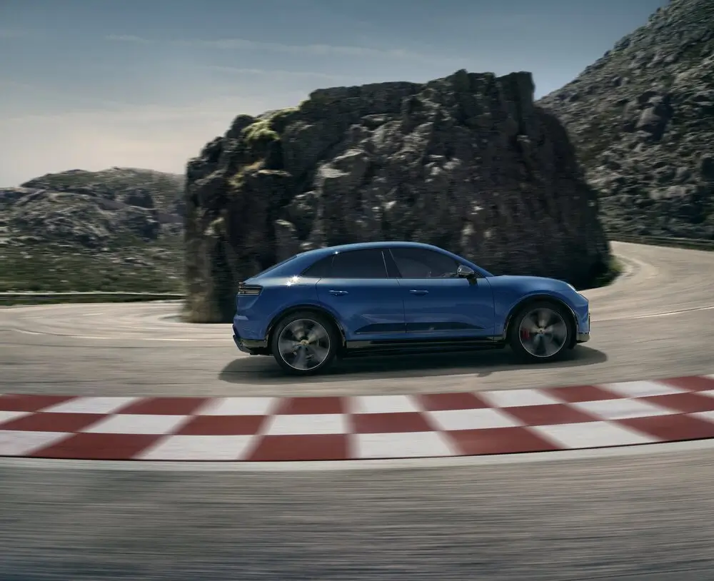 Jaudīgs un izteiksmīgs – “Porsche” laiž klajā pirmo pilnībā elektrisko “Macan GTS”