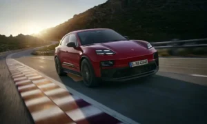 Jaudīgs un izteiksmīgs – “Porsche” laiž klajā pirmo pilnībā elektrisko “Macan GTS”