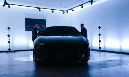 Latvijā notikusi jaunā elektroautomobiļa Mazda6e pirmizrāde