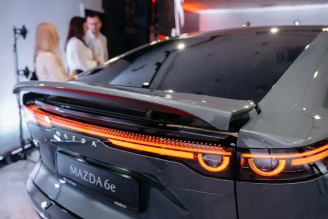 Mazda6e pirmizrade 256 1024x684