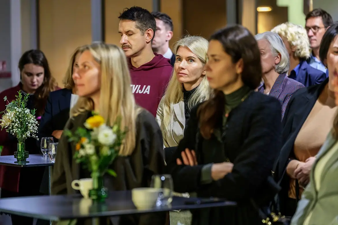 Svinīgi atklāj starptautiskās mākslīgā intelekta kopienas “AI Salon” Rīgas nodaļu 12 Svinīgi atklāj starptautiskās mākslīgā intelekta kopienas “AI Salon” Rīgas nodaļu