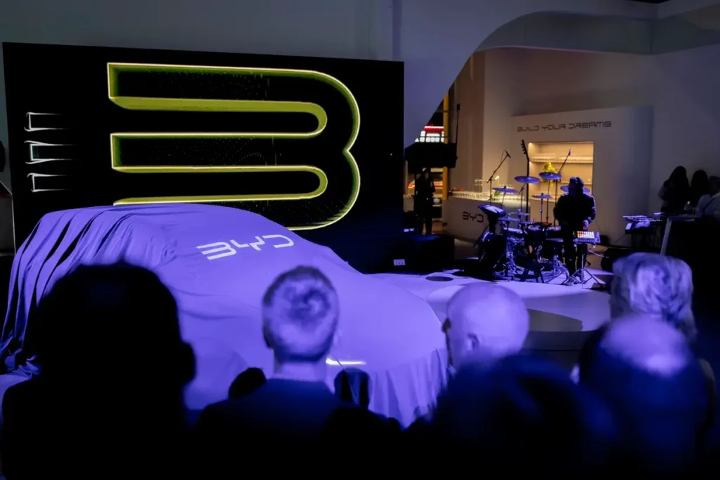 Inchcape Motors atklāj pirmo BYD autocentru Latvijā