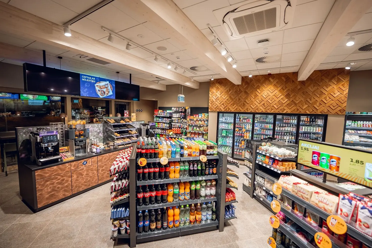 Investējot 1,6 miljonus eiro, “Virši” atver jaunu uzpildes staciju Kuldīgā 8 Investējot 1,6 miljonus eiro, “Virši” atver jaunu uzpildes staciju Kuldīgā