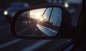 Zagļi joprojām iekāro auto detaļas; zādzību topa līderi – sānu spoguļi