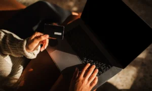 “Tele2” novērsis 163 miljonus apdraudējumu digitālajā vidē 2025. gadā