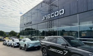 “Mūsa Mežciems” atklās pirmo “Omoda” un “Jaecoo” automobiļu salonu Baltijā