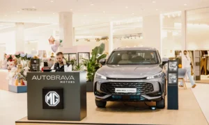 “AUTOBRAVA Motors” atver MG “pop-up” salonu tirdzniecības centrā “Spice Style”