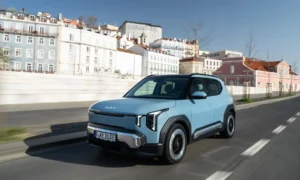 Kia EV2 iekļuvis 2027. gada Eiropas Gada auto finālā